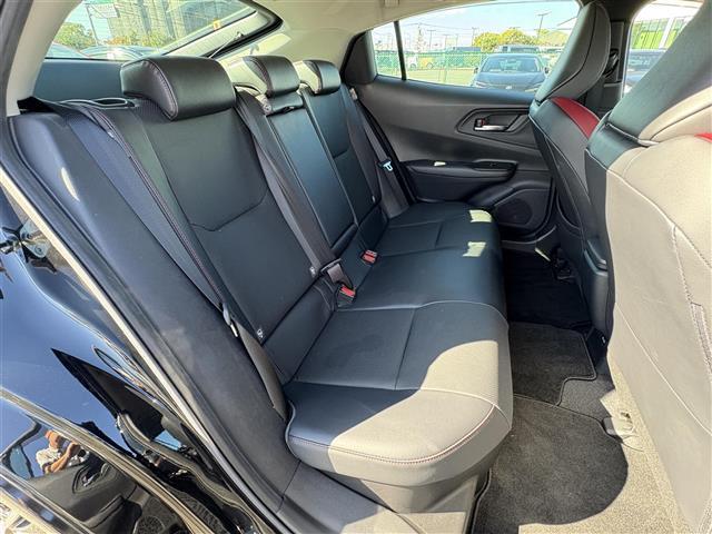 プリウス Ｚ　純正ナビ（ＢＴ／Ｍｉｒａｃａｓｔ／ＵＳＢ）　全方位カメラ　フルセグテレビ　純正プレミアムスピーカー　ＡＣ１００Ｖ　レーダークルーズコントロール　プリクラッシュセーフティ　ブラインド　スポットモニター（30枚目）