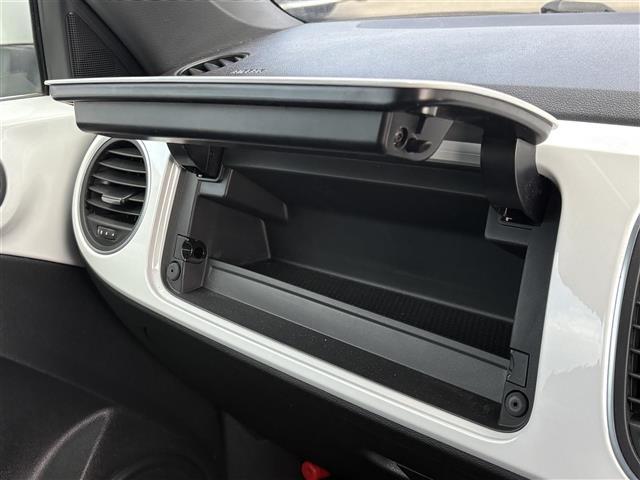 ザ・ビートル デザイン ナビ(CD/DVD/BT/AUX/SD) バックカメラ フルセグテレビ ドライブレコーダー ETC クルーズコントロール MTモード付AT オートライト スマートキー プッシュスタートボタン(23枚目)