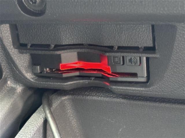 ザ・ビートル デザイン ナビ(CD/DVD/BT/AUX/SD) バックカメラ フルセグテレビ ドライブレコーダー ETC クルーズコントロール MTモード付AT オートライト スマートキー プッシュスタートボタン(24枚目)