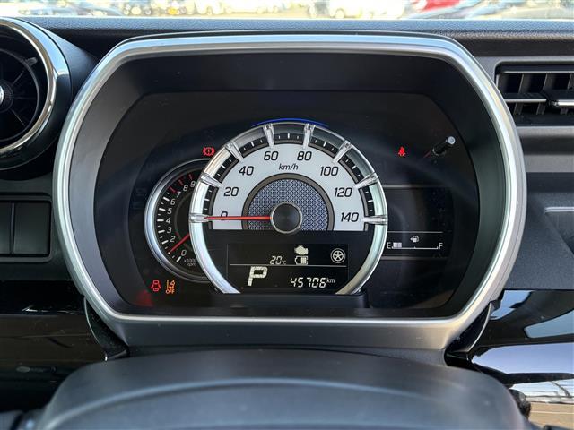 スペーシアカスタム ハイブリッドＸＳ　ナビ（ＣＤ／ＤＶＤ／ＳＤＵＳＢ）　バックカメラ　両側パワースライドドア　衝突軽減ブレーキ　レーンキープアシスト　コーナーセンサー　レーダークルーズコントロール　オートハイビーム　運転席シートヒーター（3枚目）