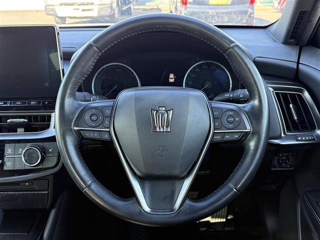 クラウンハイブリッド RS 純正ナビ(CD/DVD/BT/USB) バックカメラ フルセグテレビ プリクラッシュセーフティ ブラインドスポットモニター コーナーセンサー オートハイビーム MTモード付きAT ETC ドラレコ(2枚目)