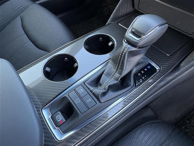 クラウンハイブリッド RS ナビ(Miracast/CD/DVD/SD/AUX/USB/BT) バックカメラ フルセグテレビ レーダークルーズコントロール ETC 2.0 ドライブレコーダー プリクラッシュセーフティ(17枚目)