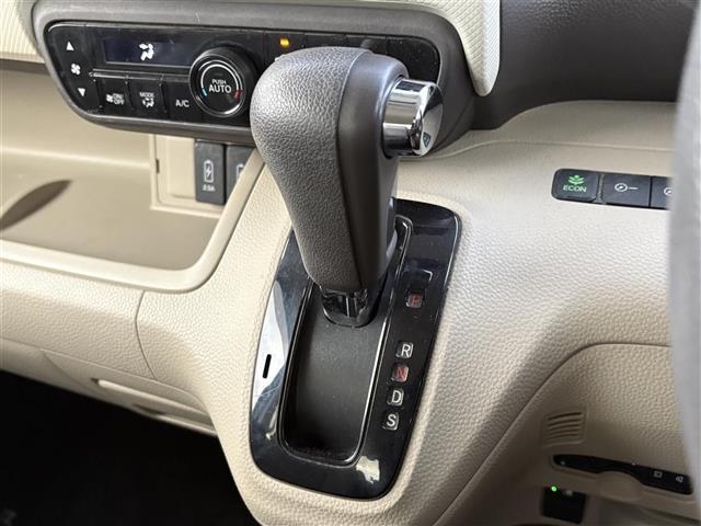 Ｎ－ＢＯＸ Ｇ・ＥＸターボホンダセンシング　ナビ（ＣＤ／ＤＶＤ／ＢＴ／ＳＤ）　バックカメラ　ホンダセンシング　レーダークルーズコントロール　両側パワースライドドア　衝突軽減ブレーキ　リアセンサー　ＥＴＣ　ドライブレコーダー　パドルシフト（20枚目）