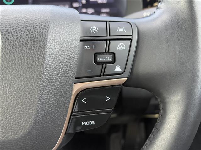 クラウンクロスオーバー Ｇアドバンスド・レザーパッケージ　ナビ　フルセグ　ステリモ　全方位カメラ　ＥＴＣ２．０　セーフティセンス　ＬＫＡ　ＡＣＣ　ＢＳＭ　ＡＢＨ　ＡＨＢ　デジタルミラー　パワーシート　シートヒーター＆クーラー　ＴＶキャンセラー　ＡＣ１００Ｖ（5枚目）