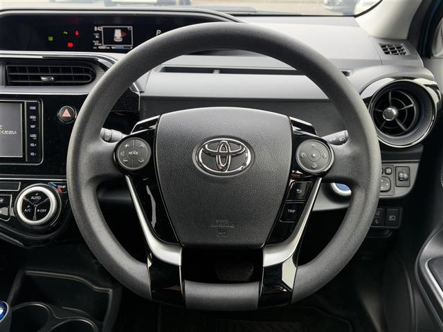 アクア S 純正ナビ(CD/DVD/BT/SD) プリクラッシュセーフティ レーンキープアシスト コーナーセンサー 前後ドライブレコーダー ETC ステアリングスイッチ オートハイビーム スマートキー(2枚目)