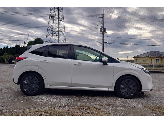 ノート X レンタアップ コーナーセンサー インテリキー アイドリングストップ オートマチックハイビーム オートエアコン スマートミラー アラウンドビュー(4枚目)