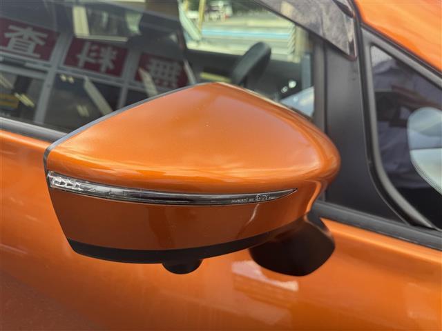 ノート e-パワー X 当店買取車/禁煙車/純正ナビ/フルセグTV/ドアミラーウインカー/スマートキー/プッシュスタート/ドラレコ/コナーセンサー/オートライト/メッキドアノブ/ETC/ステアリングスイッチ/eパワー/(13枚目)