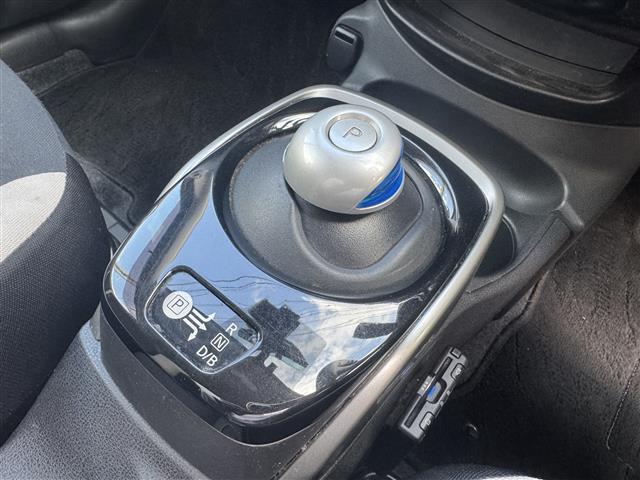 ノート e-パワー X 当店買取車/禁煙車/純正ナビ/フルセグTV/ドアミラーウインカー/スマートキー/プッシュスタート/ドラレコ/コナーセンサー/オートライト/メッキドアノブ/ETC/ステアリングスイッチ/eパワー/(18枚目)