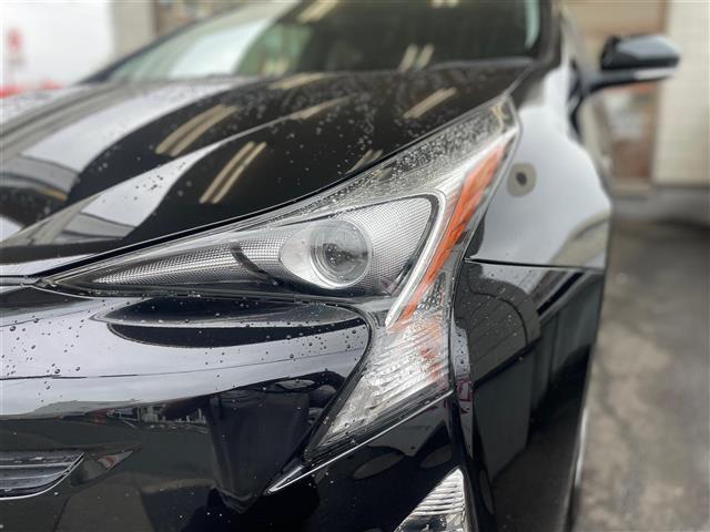 プリウス S 当店買取/社外8インチナビ/バックカメラ/PCS/LDA/クルーズコントロール/Bluetooth/LEDヘッド/AHB/Aライト/CD/DVD/USB/ISOFIX/純正アルミ/ETC(4枚目)