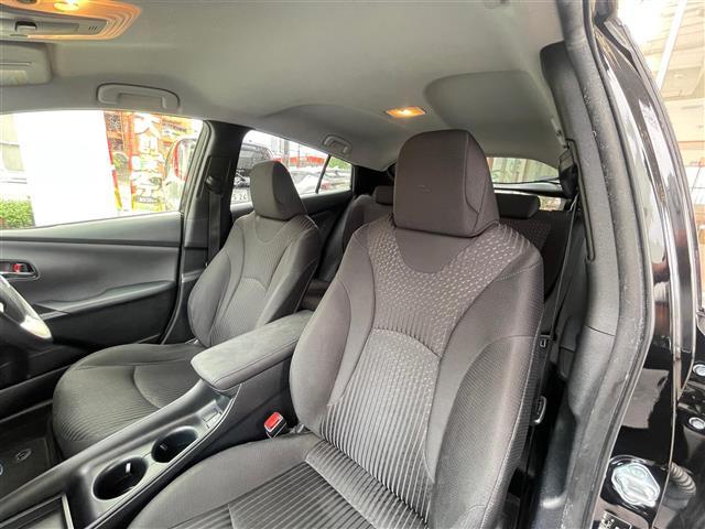 プリウス S 当店買取/社外8インチナビ/バックカメラ/PCS/LDA/クルーズコントロール/Bluetooth/LEDヘッド/AHB/Aライト/CD/DVD/USB/ISOFIX/純正アルミ/ETC(31枚目)