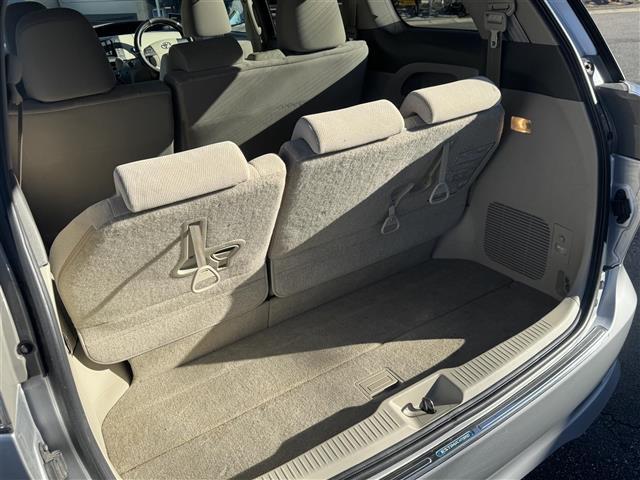 エスティマハイブリッド Ｘ　当店買取車／ハイブリッド４ＷＤ／両側パワースライドドア／純正ナビ／フルセグＴＶ／バックカメラ／ステアリングスイッチ／ＨＩＤヘッド／８人のり／純正フロアマット／純正サイドバイザー／（12枚目）