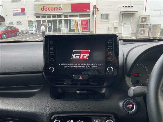 ＧＲヤリス ＲＳ　当店買取／禁煙／１オーナー／純正ディスプレイオーディオナビ機能付／バックカメラ／ＲＣＴＡ／ＬＴＡ／ＢＳＭ／ＰＣＳ／ＲＳＡ／レーダークルーズコントロール／ＬＥＤヘッド／ＡＨＢ／Ａライト／Ｐソナー（6枚目）