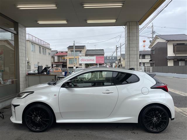ＧＲヤリス ＲＳ　当店買取／禁煙／１オーナー／純正ディスプレイオーディオナビ機能付／バックカメラ／ＲＣＴＡ／ＬＴＡ／ＢＳＭ／ＰＣＳ／ＲＳＡ／レーダークルーズコントロール／ＬＥＤヘッド／ＡＨＢ／Ａライト／Ｐソナー（29枚目）