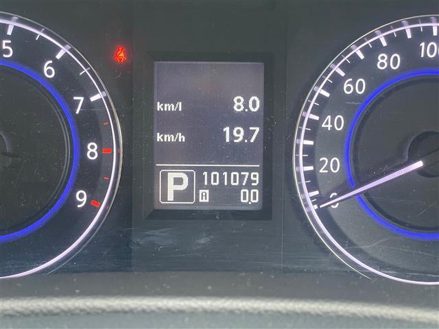 スカイライン 250GT 当店買取/禁煙/純正Mナビ/HDD/CD/DVD/AUX/ Bluetooth/バックカメラ/サイドカメラ/ハーフレザー/パワーシート/純正17AW/HID/Aライト/ETC/ドラレコ/保証書/V6(2枚目)