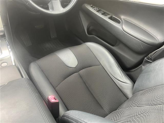 スカイライン 250GT 当店買取/禁煙/純正Mナビ/HDD/CD/DVD/AUX/ Bluetooth/バックカメラ/サイドカメラ/ハーフレザー/パワーシート/純正17AW/HID/Aライト/ETC/ドラレコ/保証書/V6(22枚目)