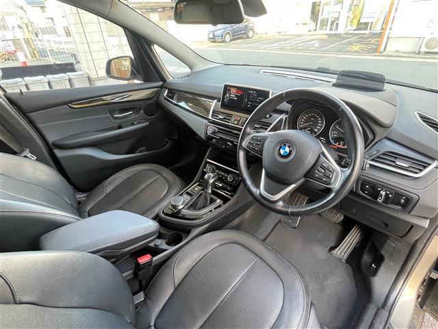 2シリーズ 218dグランツアラー ラグジュアリー 当店買取/禁煙/7人乗/黒革/アドバンスドアクティブセーフティ/ACC/ハンズフリーPゲート/シートヒーター/LEDヘッド/Aライト/ミラー一体型ETC/TRC/バックカメラ/純正17AW(34枚目)