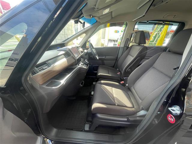 フリードハイブリッド ハイブリッド・Ｇホンダセンシング　当店買取／１オナ／禁煙／６人乗／純正９インチプレミアムインタナビ／純正リヤモニター／ホンダセンシング／シートヒーター／ビルトインＥＴＣ／ＬＥＤヘッド／ＩＳＯＦＩＸ／両側Ｐスライドドア／スペアキー（18枚目）