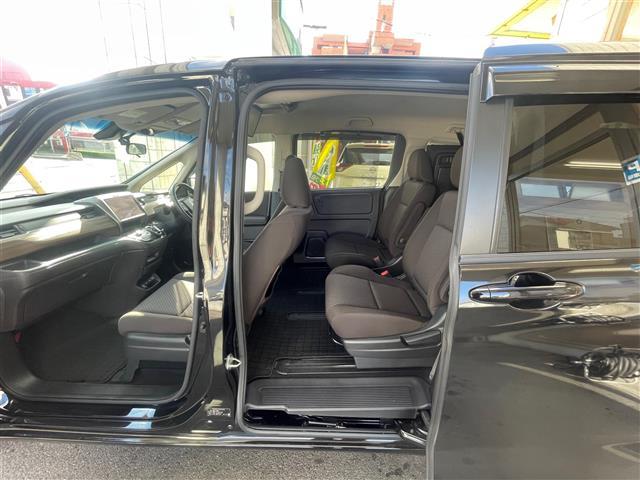 フリードハイブリッド ハイブリッド・Ｇホンダセンシング　当店買取／１オナ／禁煙／６人乗／純正９インチプレミアムインタナビ／純正リヤモニター／ホンダセンシング／シートヒーター／ビルトインＥＴＣ／ＬＥＤヘッド／ＩＳＯＦＩＸ／両側Ｐスライドドア／スペアキー（19枚目）