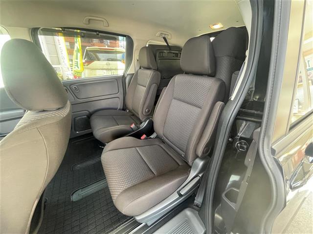 フリードハイブリッド ハイブリッド・Ｇホンダセンシング　当店買取／１オナ／禁煙／６人乗／純正９インチプレミアムインタナビ／純正リヤモニター／ホンダセンシング／シートヒーター／ビルトインＥＴＣ／ＬＥＤヘッド／ＩＳＯＦＩＸ／両側Ｐスライドドア／スペアキー（20枚目）