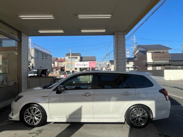 カローラフィールダー ハイブリッドG エアロツアラー・ダブルバイビー 当店買取/禁煙/純正エアロ/TRDFエアロ/純正ナビ/フルセグ/バックカメラ/Bluetooth/SD/CD/DVD/ハーフレザー/社外マフラー/社外16AW/HID/Aライト/ISOFIX(13枚目)