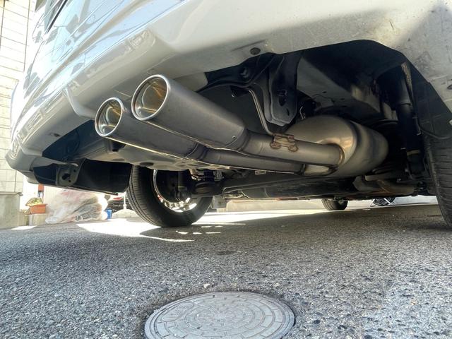 カローラフィールダー ハイブリッドG エアロツアラー・ダブルバイビー 当店買取/禁煙/純正エアロ/TRDFエアロ/純正ナビ/フルセグ/バックカメラ/Bluetooth/SD/CD/DVD/ハーフレザー/社外マフラー/社外16AW/HID/Aライト/ISOFIX(14枚目)