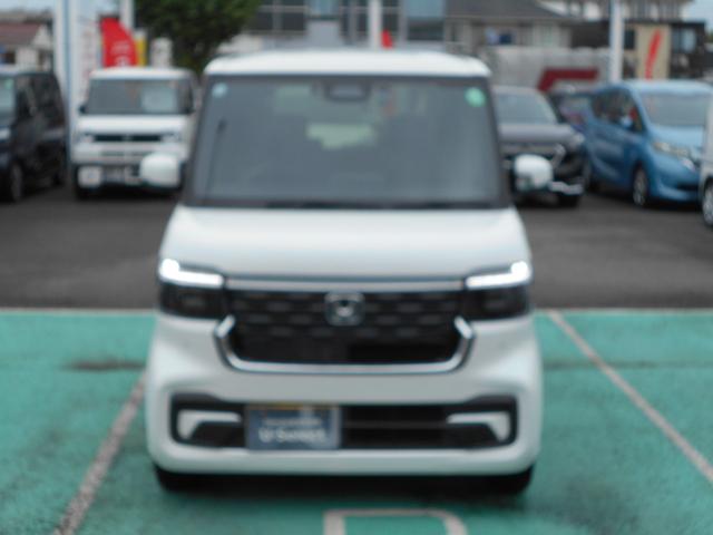 Ｎ－ＢＯＸカスタム ターボ　当社社用車　ナビ　フルセグ　Ｂｌｕｅｔｏｏｔｈオーディオ　リアカメラ　両側パワースライドドア　ＬＥＤライト　ＥＴＣ２．０　前後ドライブレコーダー　シートヒーター　アルミホイール　衝突被害軽減ブレーキ（5枚目）