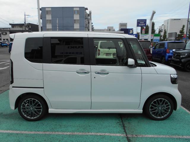 Ｎ－ＢＯＸカスタム ターボ　当社社用車　ナビ　フルセグ　Ｂｌｕｅｔｏｏｔｈオーディオ　リアカメラ　両側パワースライドドア　ＬＥＤライト　ＥＴＣ２．０　前後ドライブレコーダー　シートヒーター　アルミホイール　衝突被害軽減ブレーキ（7枚目）