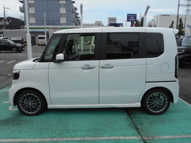 Ｎ－ＢＯＸカスタム ターボ　当社社用車　ナビ　フルセグ　Ｂｌｕｅｔｏｏｔｈオーディオ　リアカメラ　両側パワースライドドア　ＬＥＤライト　ＥＴＣ２．０　前後ドライブレコーダー　シートヒーター　アルミホイール　衝突被害軽減ブレーキ（11枚目）
