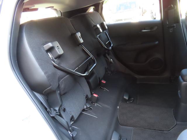 フィット e:HEVホーム レンタアップカー 9インチプレミアムインターナビ リアカメラ ETC2.0 HondaCONNNECT フロントドライブレコーダー パーキングセンサー HondaSENSING 禁煙車 スマートキー(16枚目)