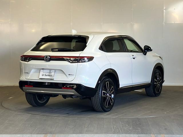 ヴェゼル ｅ：ＨＥＶＺ　ワンオーナー　ホンダコネクトディスプレイ　ＥＴＣ２．０　前後ドライブレコーダー　Ｆシートヒーター　パドルシフト　サイドカーテンＳＲＳ　ＬＥＤヘッドライト　スマートキー　フルセグ対応　ＢＴオーディオ（8枚目）