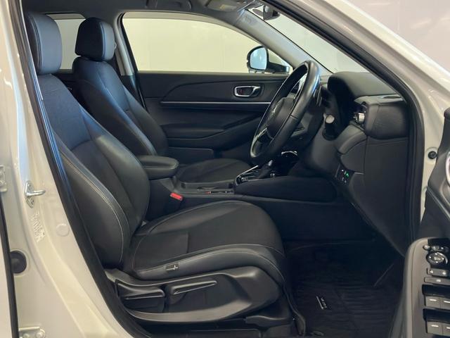 ヴェゼル ｅ：ＨＥＶＺ　ワンオーナー　ホンダコネクトディスプレイ　ＥＴＣ２．０　前後ドライブレコーダー　Ｆシートヒーター　パドルシフト　サイドカーテンＳＲＳ　ＬＥＤヘッドライト　スマートキー　フルセグ対応　ＢＴオーディオ（12枚目）