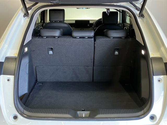 ヴェゼル ｅ：ＨＥＶＺ　ワンオーナー　ホンダコネクトディスプレイ　ＥＴＣ２．０　前後ドライブレコーダー　Ｆシートヒーター　パドルシフト　サイドカーテンＳＲＳ　ＬＥＤヘッドライト　スマートキー　フルセグ対応　ＢＴオーディオ（14枚目）