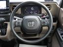 ステアリングにはホンダセンシングのオートクルーズやレーンキープ、ナビのオーディオやハンズフリーコントロール用のスイッチを装備しております。