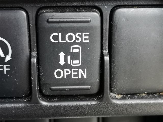 デイズルークス ハイウェイスター Xターボ 純正ナビ TV ラジオ BT SD DISC AUX フリップダウンモニター 全方位カメラ アイドリングストップ 片側パワスラ オートライト オートハイビーム LEDライト 横滑り防止装置 ターボ車(8枚目)