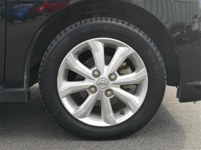 デイズルークス ハイウェイスター Xターボ 純正ナビ TV ラジオ BT SD DISC AUX フリップダウンモニター 全方位カメラ アイドリングストップ 片側パワスラ オートライト オートハイビーム LEDライト 横滑り防止装置 ターボ車(17枚目)