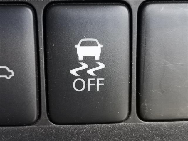 デイズルークス ハイウェイスター Xターボ 純正ナビ TV ラジオ BT SD DISC AUX フリップダウンモニター 全方位カメラ アイドリングストップ 片側パワスラ オートライト オートハイビーム LEDライト 横滑り防止装置 ターボ車(25枚目)