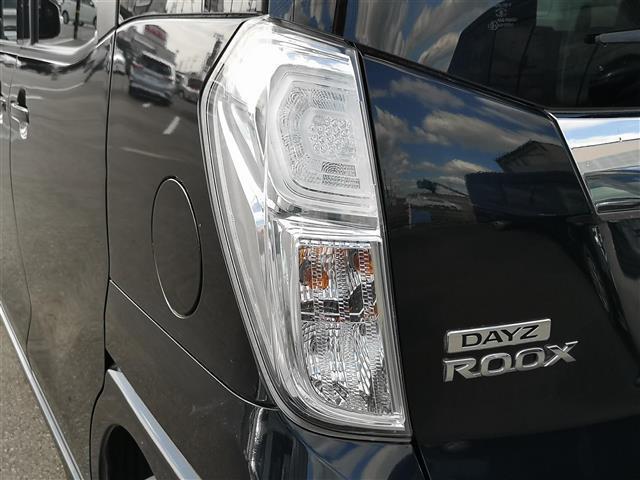 デイズルークス ハイウェイスター Xターボ 純正ナビ TV ラジオ BT SD DISC AUX フリップダウンモニター 全方位カメラ アイドリングストップ 片側パワスラ オートライト オートハイビーム LEDライト 横滑り防止装置 ターボ車(44枚目)