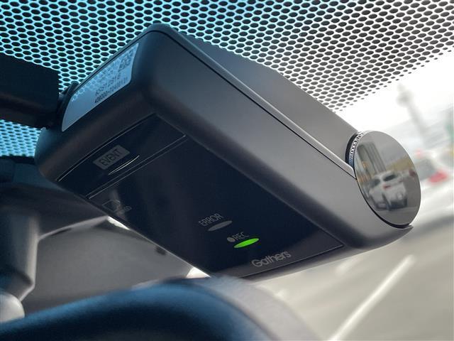 ヴェゼル ＲＳ・ホンダセンシング　純正ＳＤナビ（Ｂｌｕｅｔｏｏｔｈ，ＣＤ，バックカメラ，フルセグＴＶ）　アダプティブクルーズコントロール　ホンダセンシング　横滑り防止装置　衝突被害軽減システム　レーンキープアシスト　ＬＥＤオートライト（9枚目）