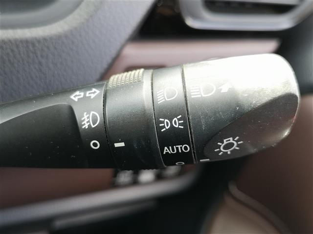 エスクァイア Gi アルパインナビ TV CD DVD SD ラジオ USB BT HDMI アルパイン製フリップダウンモニター クルコン ETC Bカメラ シートヒーター MTモード付AT 両側パワスラ 後席AAC(25枚目)