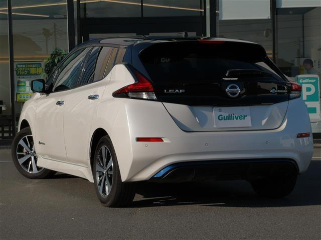 リーフ X 純正ナビ AM FM DISC MusicBox TV SD iPod BT AUX シートヒーター プロパイロット レーダークルコン ETC 全方位カメラ デジタルインナーミラー 前方ドラレコ(20枚目)