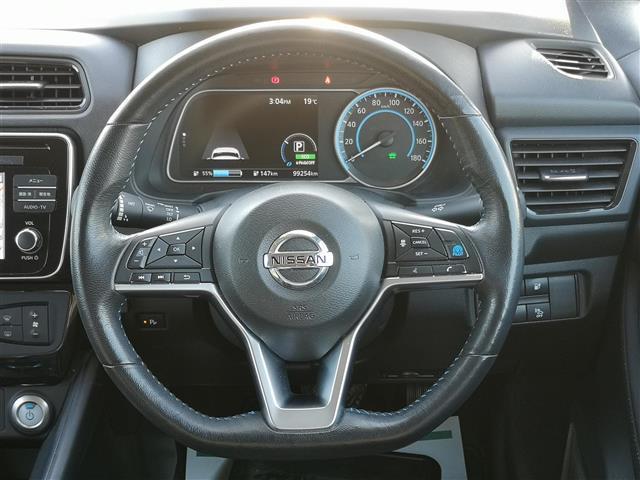 リーフ X 純正ナビ AM FM DISC MusicBox TV SD iPod BT AUX シートヒーター プロパイロット レーダークルコン ETC 全方位カメラ デジタルインナーミラー 前方ドラレコ(23枚目)