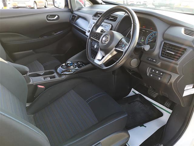 リーフ X 純正ナビ AM FM DISC MusicBox TV SD iPod BT AUX シートヒーター プロパイロット レーダークルコン ETC 全方位カメラ デジタルインナーミラー 前方ドラレコ(30枚目)