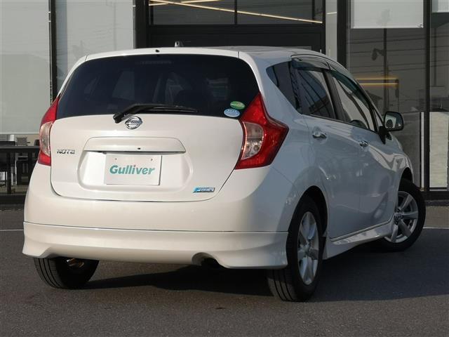 ノート メダリスト 純正ナビ ラジオ DISC SD BT TV iPod ウォークマン USB 全方位カメラ ETC アイドリングストップ オートライト Fフォグ ハロゲンライト ヘッドライトレベライザー 純正アルミ(35枚目)