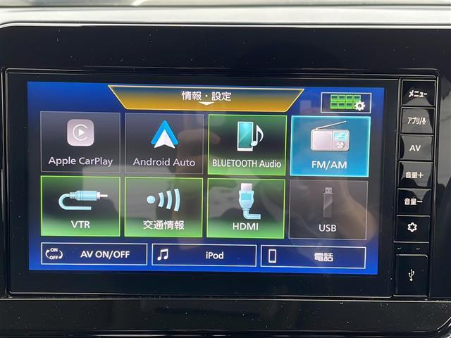 ノート オーテック　純正ＳＤナビ　Ｂｌｕｅｔｏｏｔｈ　フルセグＴＶ　バックカメラ　ＬＥＤオートライト　オートマチックハイビーム　サイドエアバッグ　スマートキー冷房ＡＡＣ　ＵＳＢ入力端子　レザーシート　純正エアロ（4枚目）