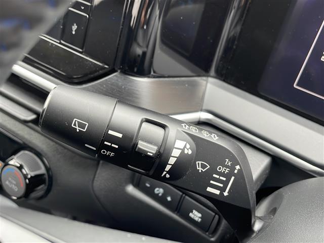 ノート オーテック　純正ＳＤナビ　Ｂｌｕｅｔｏｏｔｈ　フルセグＴＶ　バックカメラ　ＬＥＤオートライト　オートマチックハイビーム　サイドエアバッグ　スマートキー冷房ＡＡＣ　ＵＳＢ入力端子　レザーシート　純正エアロ（26枚目）