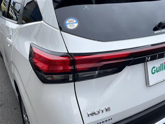 ノート オーテック　純正ＳＤナビ　Ｂｌｕｅｔｏｏｔｈ　フルセグＴＶ　バックカメラ　ＬＥＤオートライト　オートマチックハイビーム　サイドエアバッグ　スマートキー冷房ＡＡＣ　ＵＳＢ入力端子　レザーシート　純正エアロ（44枚目）