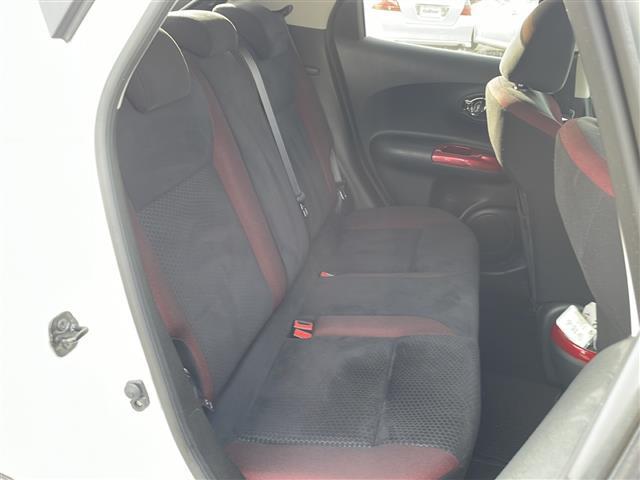 ジューク １５ＲＸ　☆純正ＳＤナビ　ＣＤ　ＤＶＤ　バックカメラ　フルセグＴＶ　ＨＩＤオートライト　スマートキー　ＵＳＢ入力端子　ＥＴＣ　ドライブレコーダー　１７インチ純正アルミホイール（15枚目）