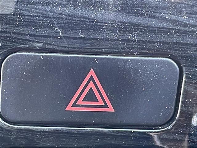 アルファードＧ ＭＳ　リミテッド　社外ＳＤナビ（Ｂｌｕｅｔｏｏｔｈ，バックカメラ，フルセグＴＶ，ＣＤ，ＤＶＤ）　サンルーフ　盗難防止装置　冷房ＷＡＣ　スペアキー　３列シート　純正フロアマット　両側パワースライドドア（7枚目）