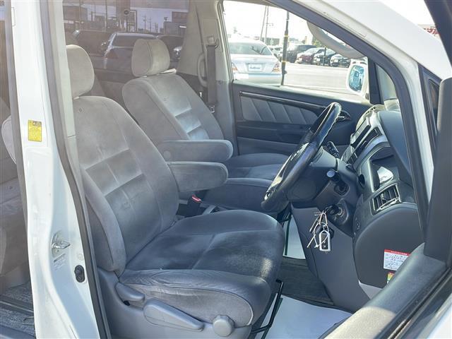 アルファードＧ ＭＳ　リミテッド　社外ＳＤナビ（Ｂｌｕｅｔｏｏｔｈ，バックカメラ，フルセグＴＶ，ＣＤ，ＤＶＤ）　サンルーフ　盗難防止装置　冷房ＷＡＣ　スペアキー　３列シート　純正フロアマット　両側パワースライドドア（14枚目）