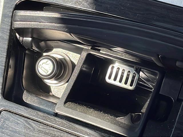 アルファードＧ ＭＳ　リミテッド　社外ＳＤナビ（Ｂｌｕｅｔｏｏｔｈ，バックカメラ，フルセグＴＶ，ＣＤ，ＤＶＤ）　サンルーフ　盗難防止装置　冷房ＷＡＣ　スペアキー　３列シート　純正フロアマット　両側パワースライドドア（27枚目）